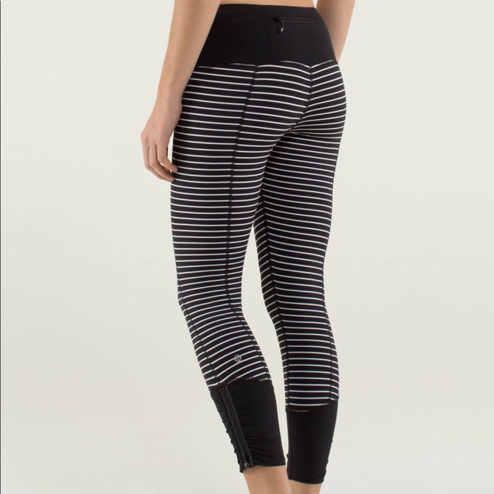 Lululemon Run day Crop NWOT